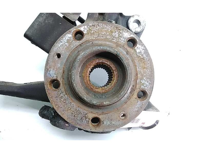 Recambio de mangueta delantera derecha para peugeot 407 st sport pack referencia OEM IAM   