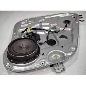 ELEVALUNAS TRASERO DERECHO 963003B100 