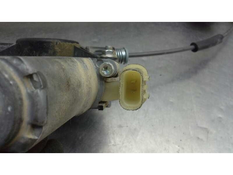 Recambio de elevalunas delantero derecho para kia rio 1.5 crdi active referencia OEM IAM 824041G010  