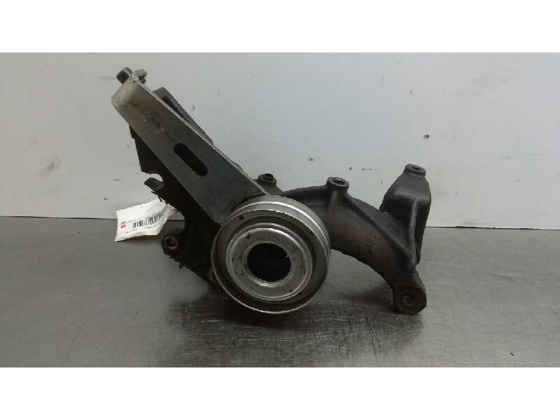 Recambio de soporte alternador para citroen xsara berlina 1.9td seduction referencia OEM IAM   