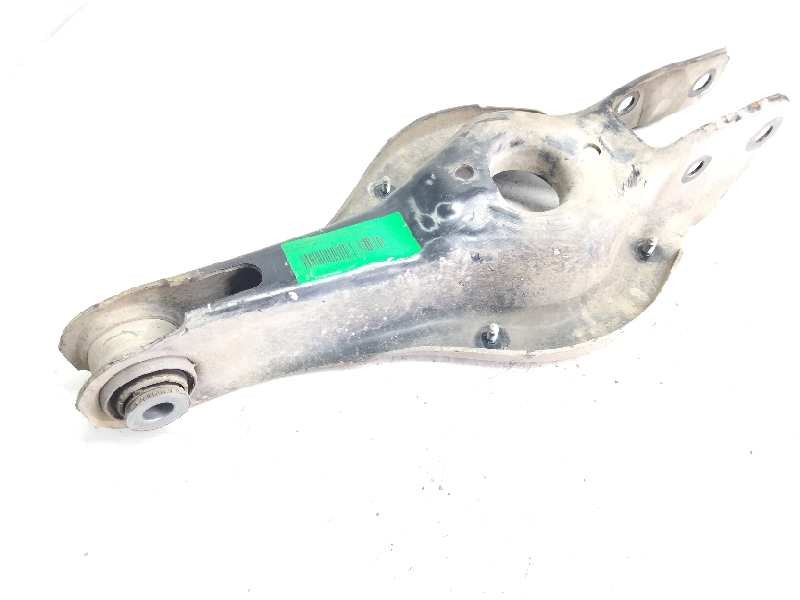 Recambio de brazo suspension superior trasero derecho para bmw serie 1 lim. (f21) 116d referencia OEM IAM 679254506  