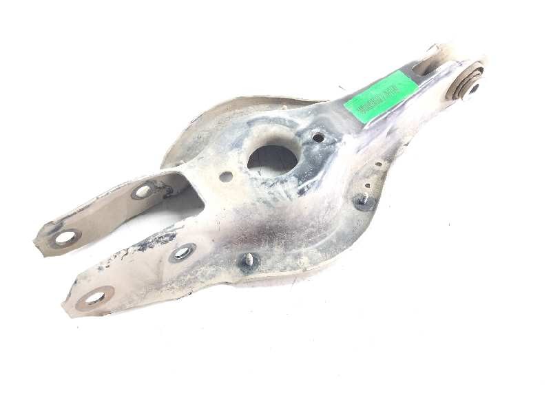 Recambio de brazo suspension superior trasero izquierdo para bmw serie 1 lim. (f21) 116d referencia OEM IAM 679254506  