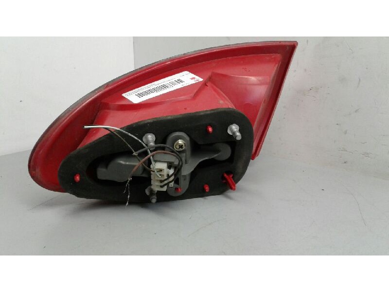 Recambio de piloto trasero izquierdo para alfa romeo 147 (190) 1.6 t.spark eco distinctive referencia OEM IAM 0046556346  