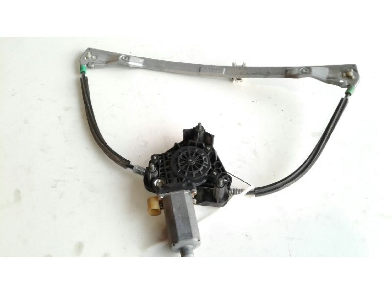 Recambio de elevalunas delantero derecho para renault clio ii fase i (b/cbo) 1.2 alize referencia OEM IAM 7701207255  