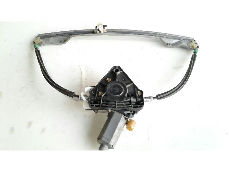 Recambio de elevalunas delantero derecho para renault clio ii fase i (b/cbo) 1.2 alize referencia OEM IAM 7701207255  