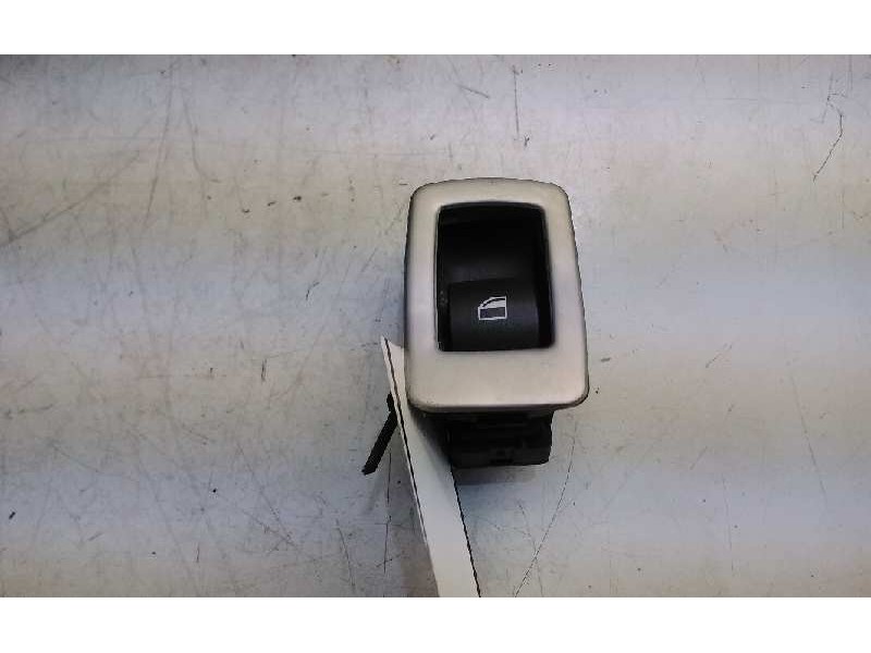 Recambio de mando elevalunas delantero derecho para bmw x6 (e71) 3.0d referencia OEM IAM 15939900  