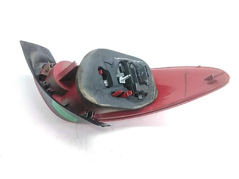 Recambio de piloto trasero derecho para peugeot 206 berlina gti referencia OEM IAM   