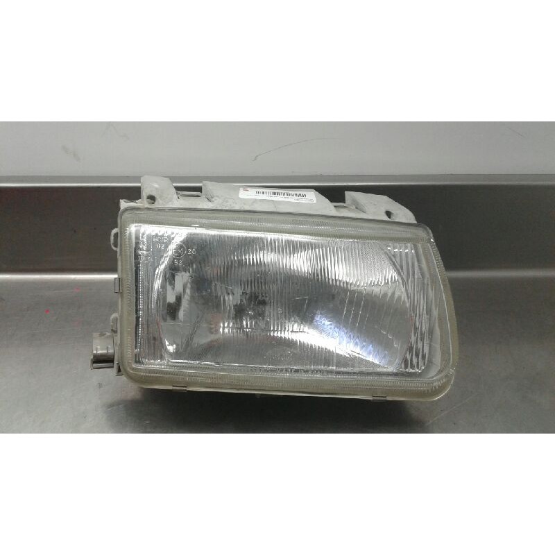 Recambio de faro derecho para volkswagen polo berlina (6n1) básico referencia OEM IAM 96249600  