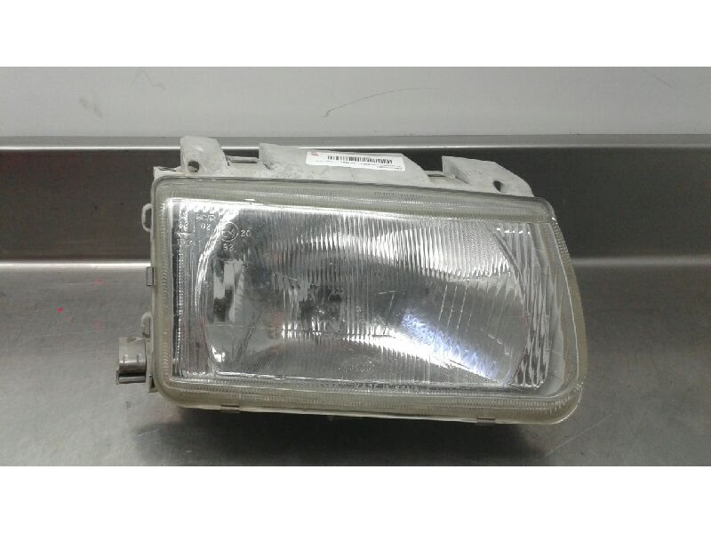 Recambio de faro derecho para volkswagen polo berlina (6n1) básico referencia OEM IAM 96249600  
