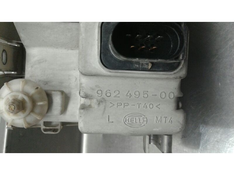 Recambio de faro izquierdo para volkswagen polo berlina (6n1) básico referencia OEM IAM 96249500  