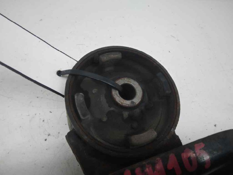 Recambio de soporte cabina trasero izquierdo para nissan cabstar 01.04  cabina simple cabina individual referencia OEM IAM   