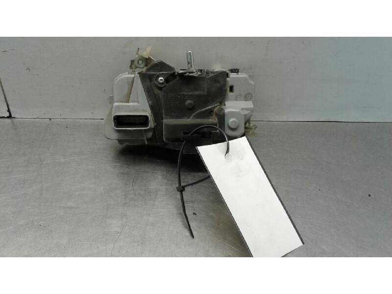 Recambio de cerradura puerta delantera izquierda para citroen xsara picasso 1.6 16v sx top referencia OEM IAM   