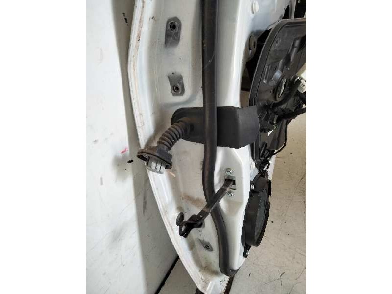 Recambio de puerta trasera derecha para mazda cx-3 evolution referencia OEM IAM   