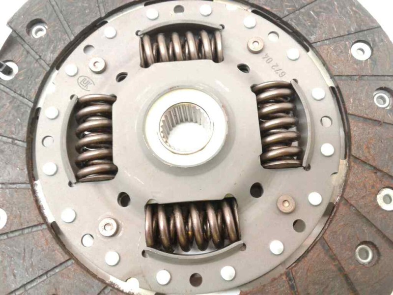 Recambio de disco embrague para nissan note 1.5 dci turbodiesel cat referencia OEM IAM 8200335084  