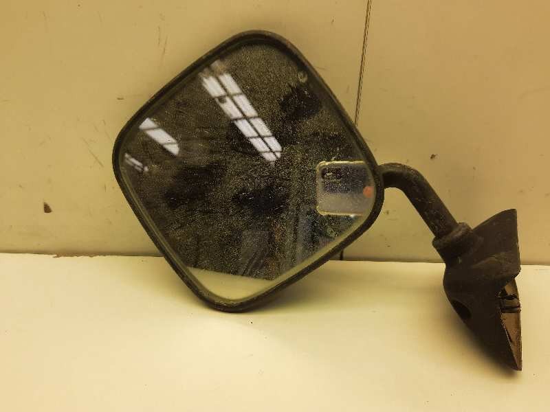 Recambio de retrovisor derecho para seat terra furgoneta referencia OEM IAM SE127586412A  