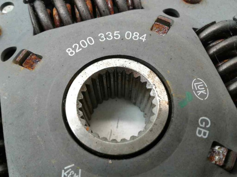 Recambio de disco embrague para nissan note 1.5 dci turbodiesel cat referencia OEM IAM 8200335084  
