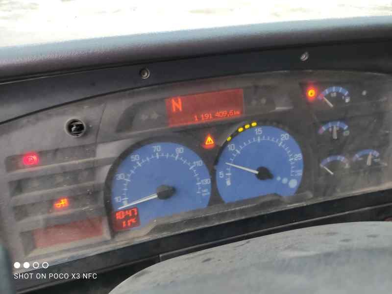 renault hr xxx.18/26 premium 01  del año 2002