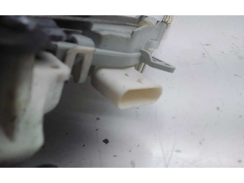 Recambio de cerradura puerta trasera izquierda para audi q5 (8r) 2.0 tdi (125kw) referencia OEM IAM 8K0839015C  