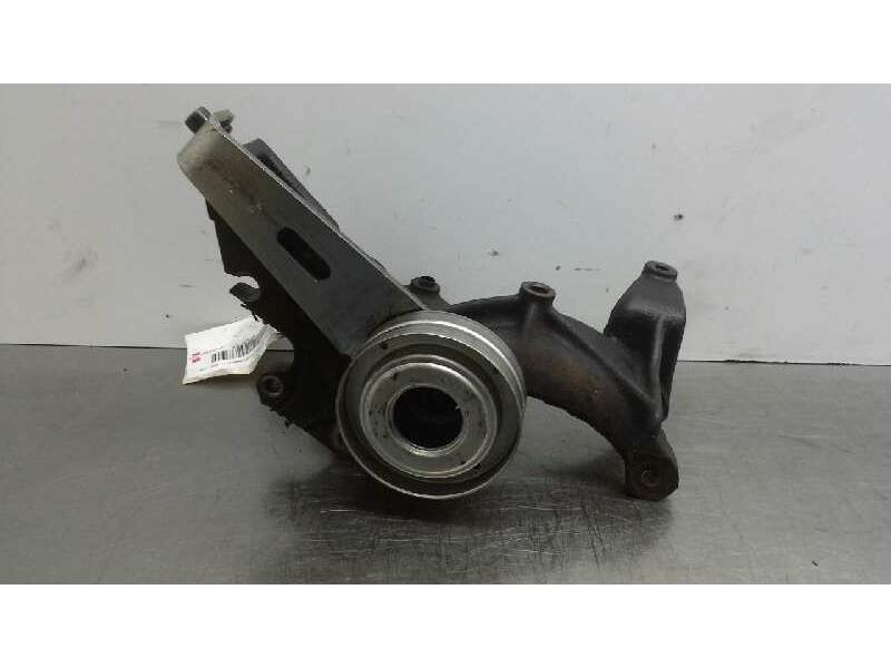 Recambio de soporte alternador para citroën xsara berlina 1.9td seduction referencia OEM IAM   