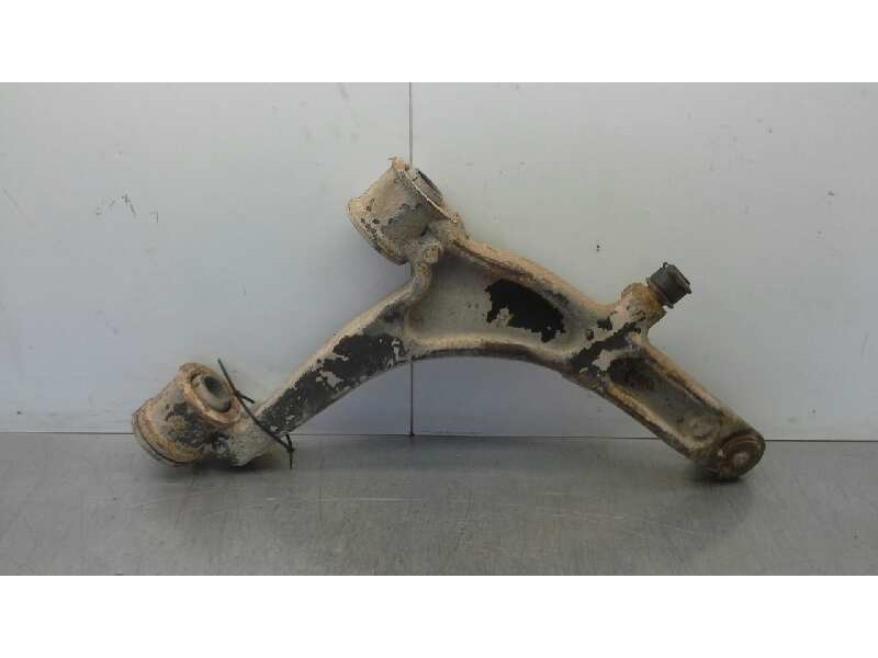 Recambio de brazo suspension inferior delantero izquierdo para renault mascott 130.35 referencia OEM IAM   