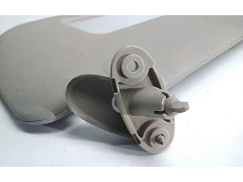 Recambio de parasol derecho para nissan terrano/terrano.ii (r20) elegance referencia OEM IAM 964000X800  