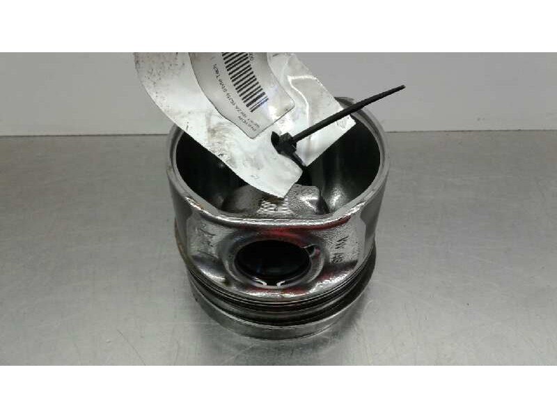 Recambio de piston para seat ibiza (6j5) style tech referencia OEM IAM   