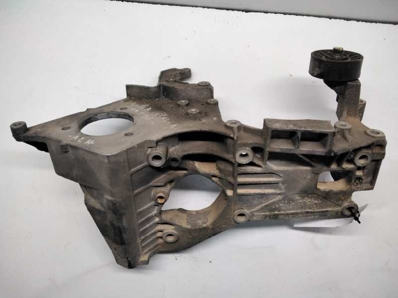 Recambio de soporte bomba inyeccion para skoda octavia berlina (1u2) 1.9 tdi referencia OEM IAM   
