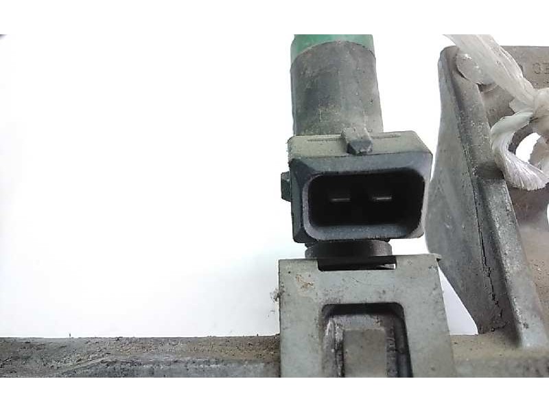 Recambio de rampa inyectora para ford focus berlina (cak) referencia OEM IAM 2508996B  