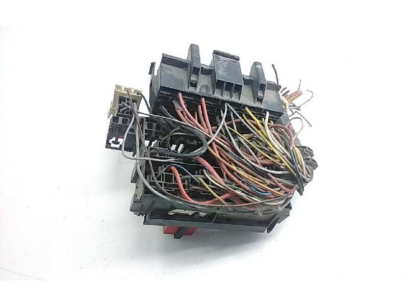Recambio de caja fusibles para ford fiesta courier referencia OEM IAM 94FG14A073AA  