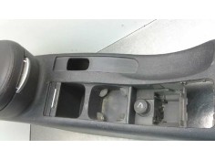 Recambio de apoyabrazos central para nissan primera berlina (p12) referencia OEM IAM    2