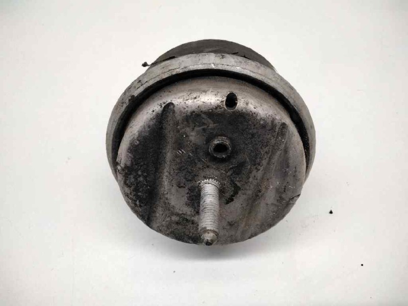 Recambio de soporte motor para volkswagen passat berlina (3b2) 1.9 tdi referencia OEM IAM 8D0199379K  