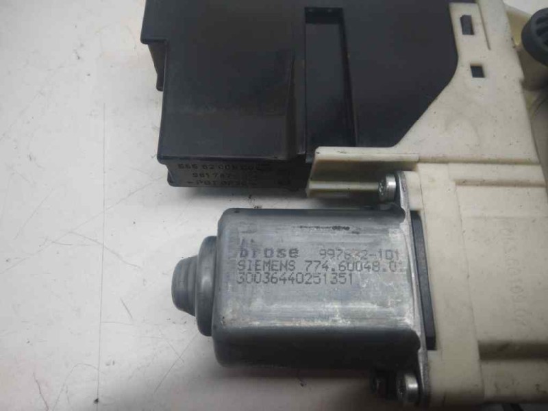 Recambio de elevalunas delantero izquierdo para peugeot 307 berlina (s2) xs referencia OEM IAM 9221K0  