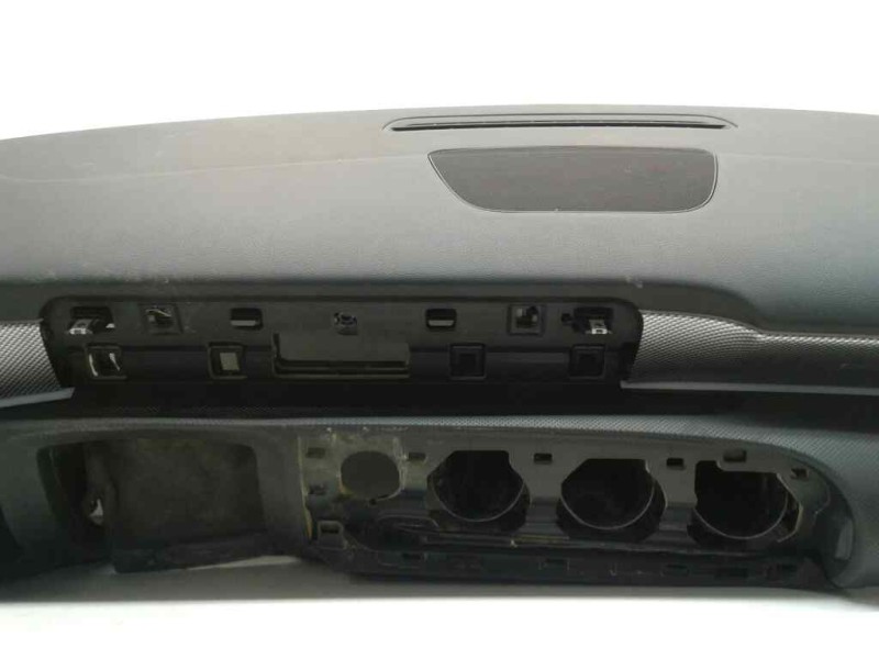 Recambio de salpicadero para mercedes clase a berlina (bm 177) a 200 d (117.112) referencia OEM IAM  OYK4AAJ2870944 YFAI3307922