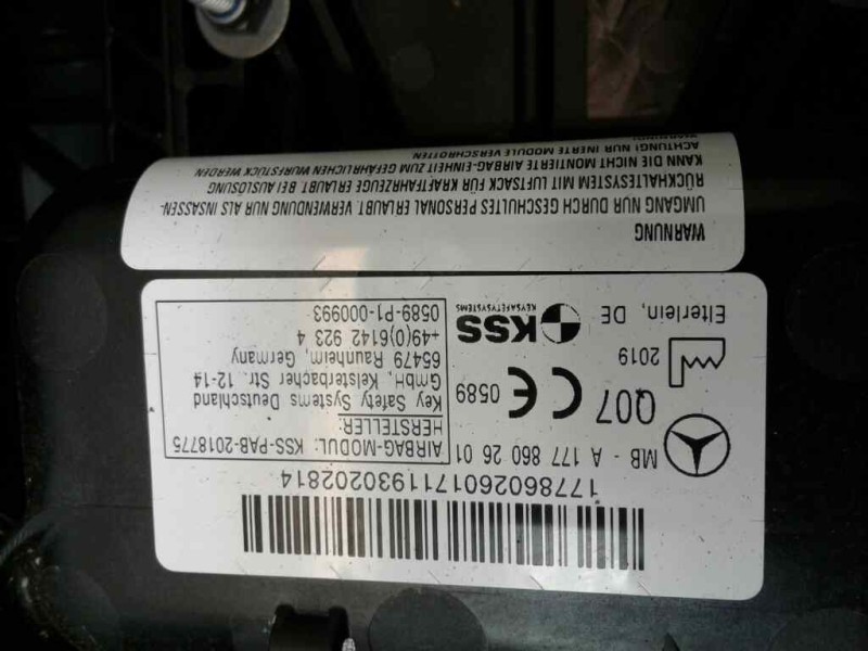 Recambio de salpicadero para mercedes clase a berlina (bm 177) a 200 d (117.112) referencia OEM IAM  OYK4AAJ2870944 YFAI3307922
