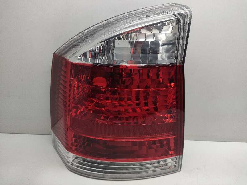 Recambio de piloto trasero izquierdo para opel vectra c berlina referencia OEM IAM 13131001  