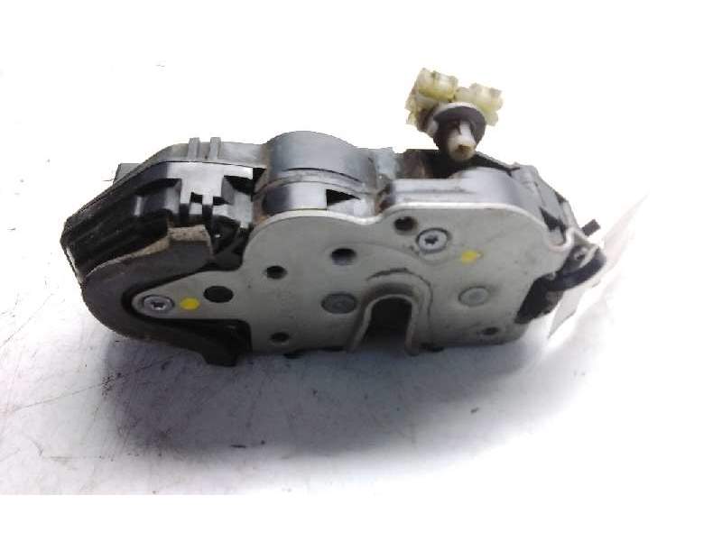 Recambio de cerradura puerta delantera derecha para opel insignia berlina 2.0 16v cdti referencia OEM IAM 13503302GP  