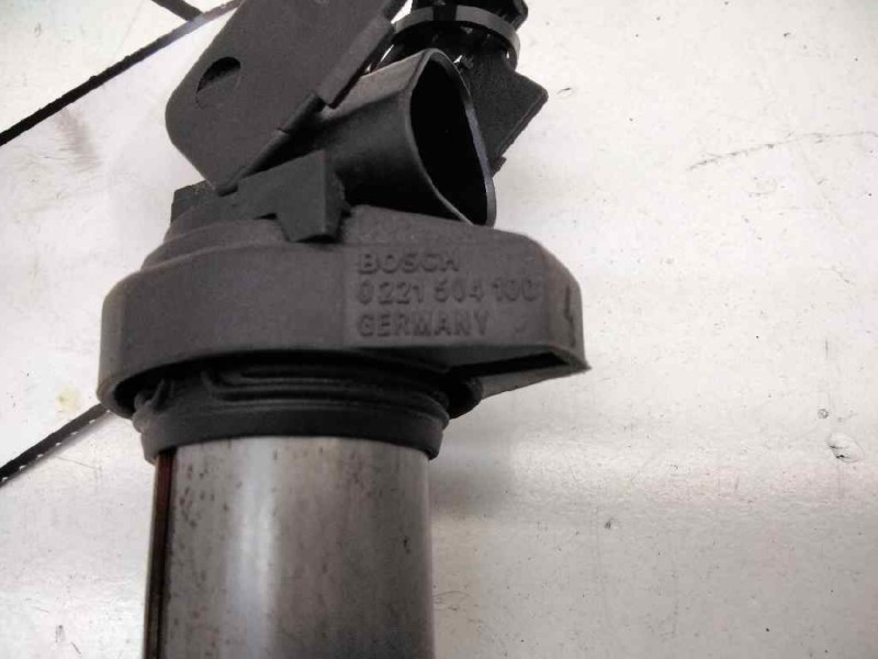 Recambio de bobina encendido para bmw serie 3 berlina (e46) 320i referencia OEM IAM 0221504100 BOSCH 