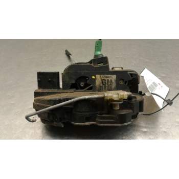 Recambio de cerradura puerta trasera derecha para opel insignia berlina 2.0 16v cdti referencia OEM IAM 10F151  