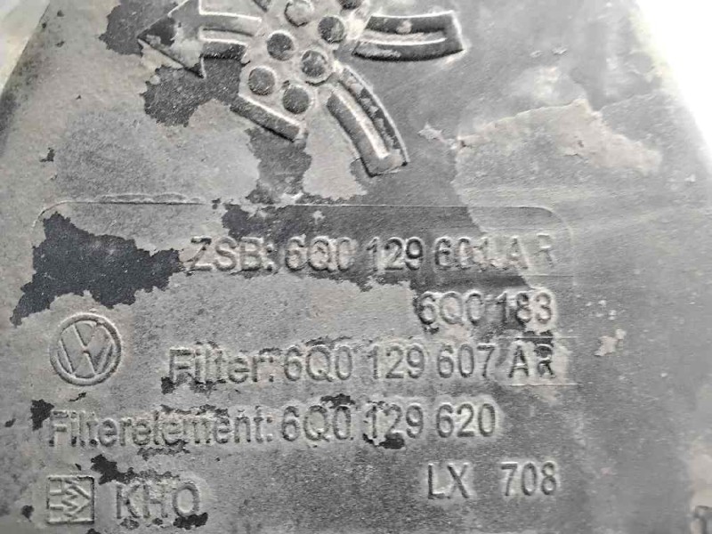 Recambio de caja filtro de aire para seat ibiza (6l1) hit referencia OEM IAM 6Q0129601  