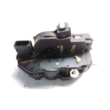 Recambio de cerradura puerta trasera derecha para opel insignia berlina 2.0 16v cdti referencia OEM IAM 10F151  
