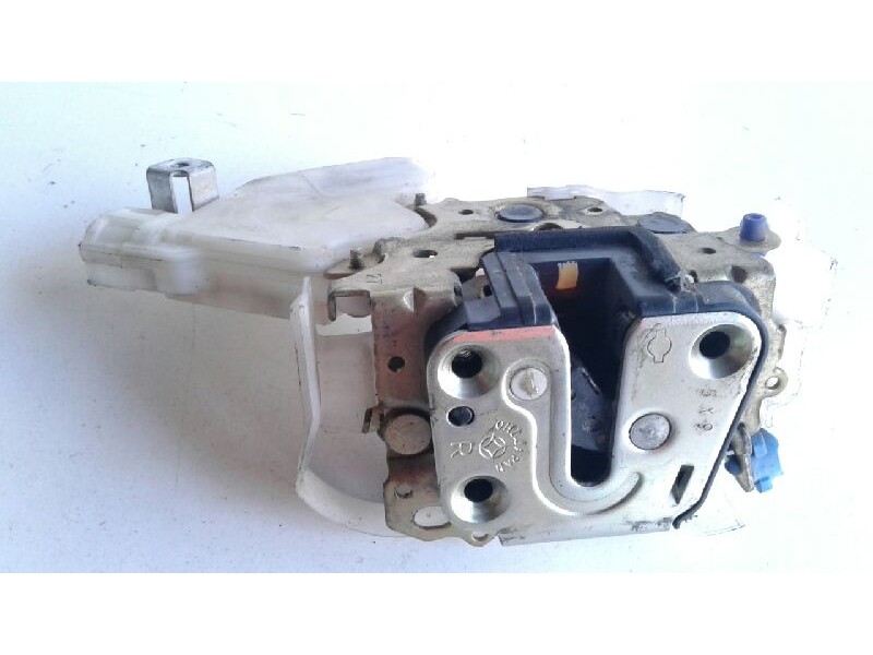 Recambio de cerradura puerta delantera derecha para nissan x-trail (t30) vertex referencia OEM IAM 80552AA200  