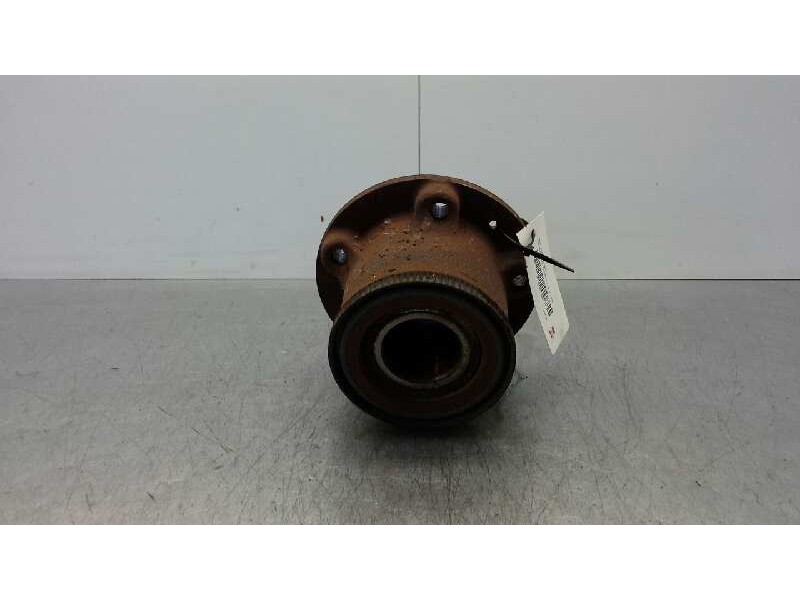 Recambio de buje trasero derecho para nissan nv 400 l2h2 3,3t pro referencia OEM IAM   