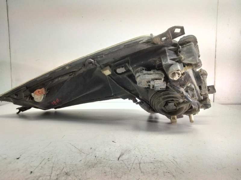 Recambio de faro izquierdo para nissan cabstar 35.12 referencia OEM IAM   