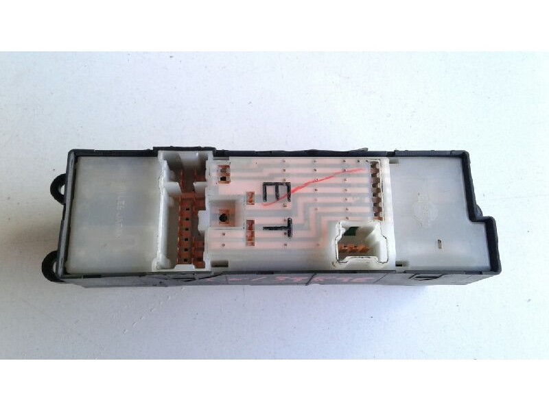 Recambio de mando elevalunas delantero izquierdo para nissan x-trail (t30) vertex referencia OEM IAM   