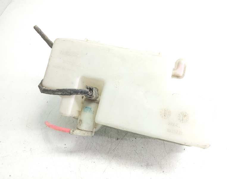 Recambio de deposito limpia para nissan cabstar 35.12 referencia OEM IAM 1226865  