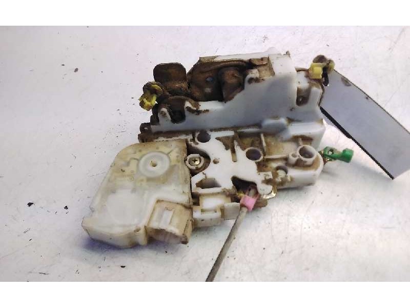 Recambio de cerradura puerta delantera derecha para nissan pick-up (d22) td doble cabina navara referencia OEM IAM 805525P003  