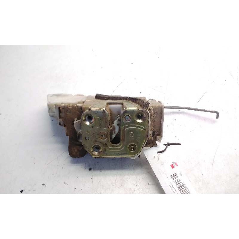 Recambio de cerradura puerta trasera derecha para nissan pick-up (d22) td doble cabina navara referencia OEM IAM 805525P003  