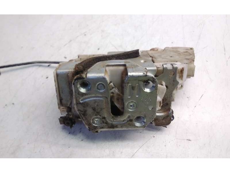 Recambio de cerradura puerta trasera izquierda para nissan pick-up (d22) td doble cabina navara referencia OEM IAM 805035P01A  