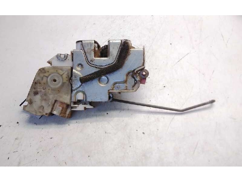 Recambio de cerradura puerta trasera izquierda para nissan pick-up (d22) td doble cabina navara referencia OEM IAM 805035P01A  