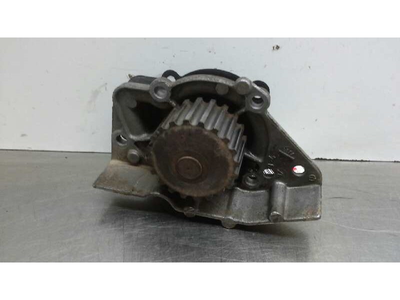 Recambio de bomba agua para citroen berlingo 1.9 diesel referencia OEM IAM   